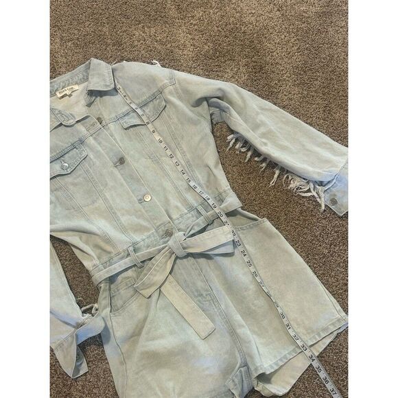 Peach Love California Romper Womens S Blue Light Wash Denim Fringe Belted - Picture 9 of 10